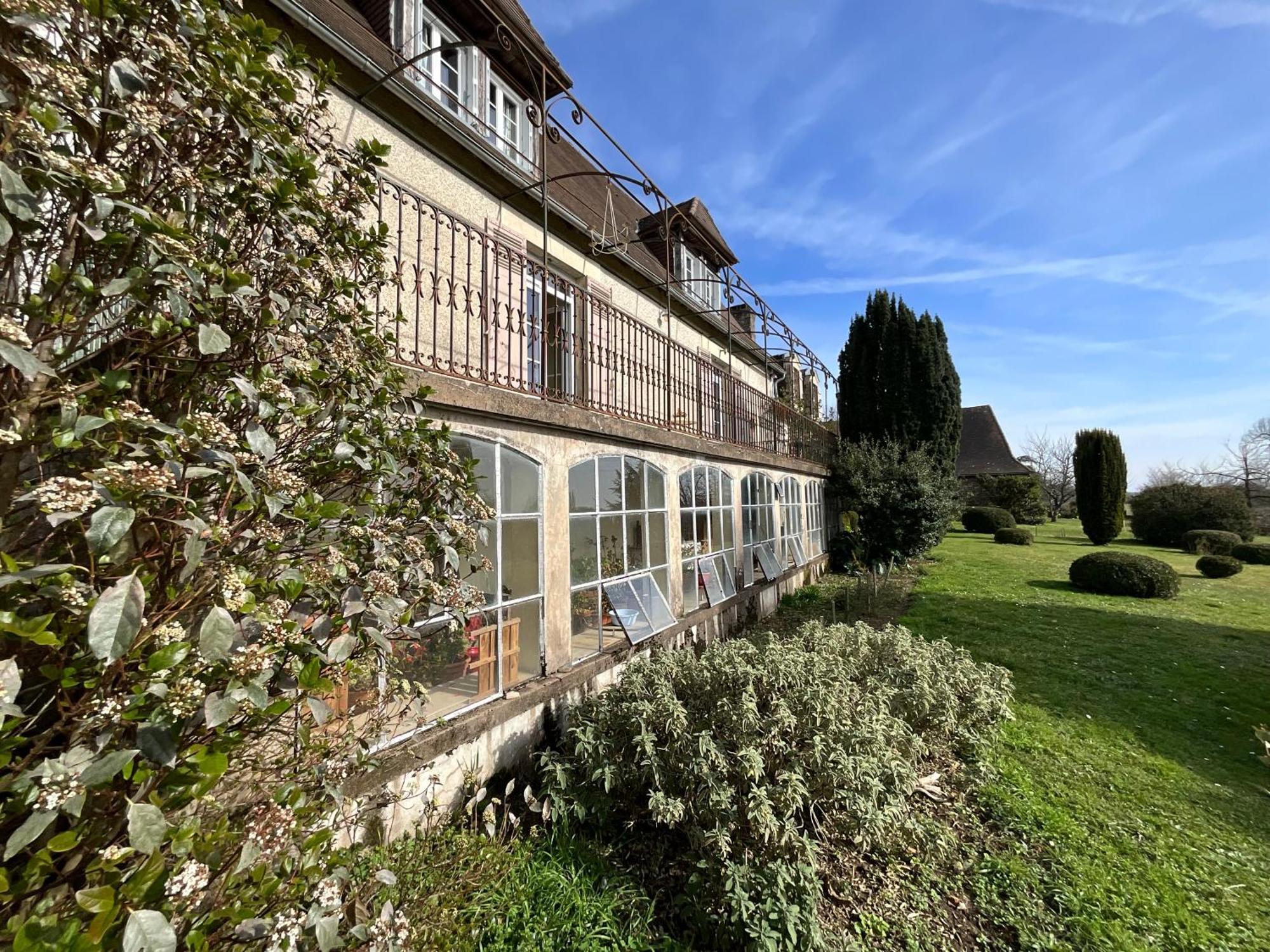 Maison De La Source Génis Exteriör bild